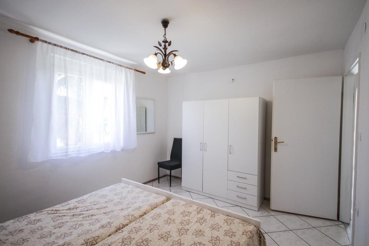 Apartment Tosca With Parking Rovinj Bagian luar foto