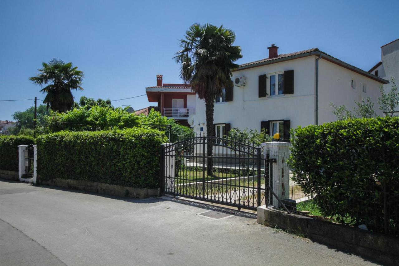 Apartment Tosca With Parking Rovinj Bagian luar foto